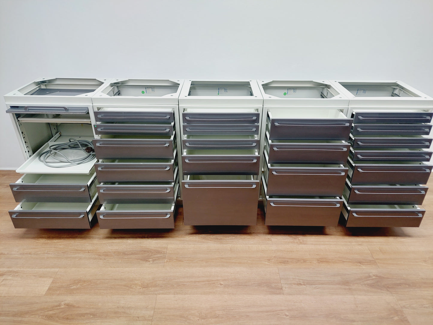 5er Dental Schrankzeile aus Praxisauflösung