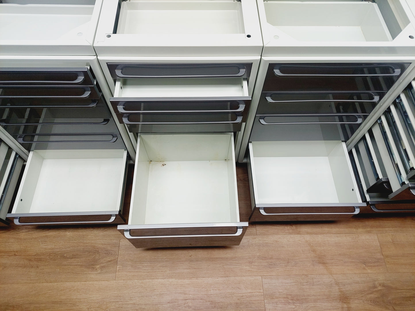 5er Dental Schrankzeile aus Praxisauflösung