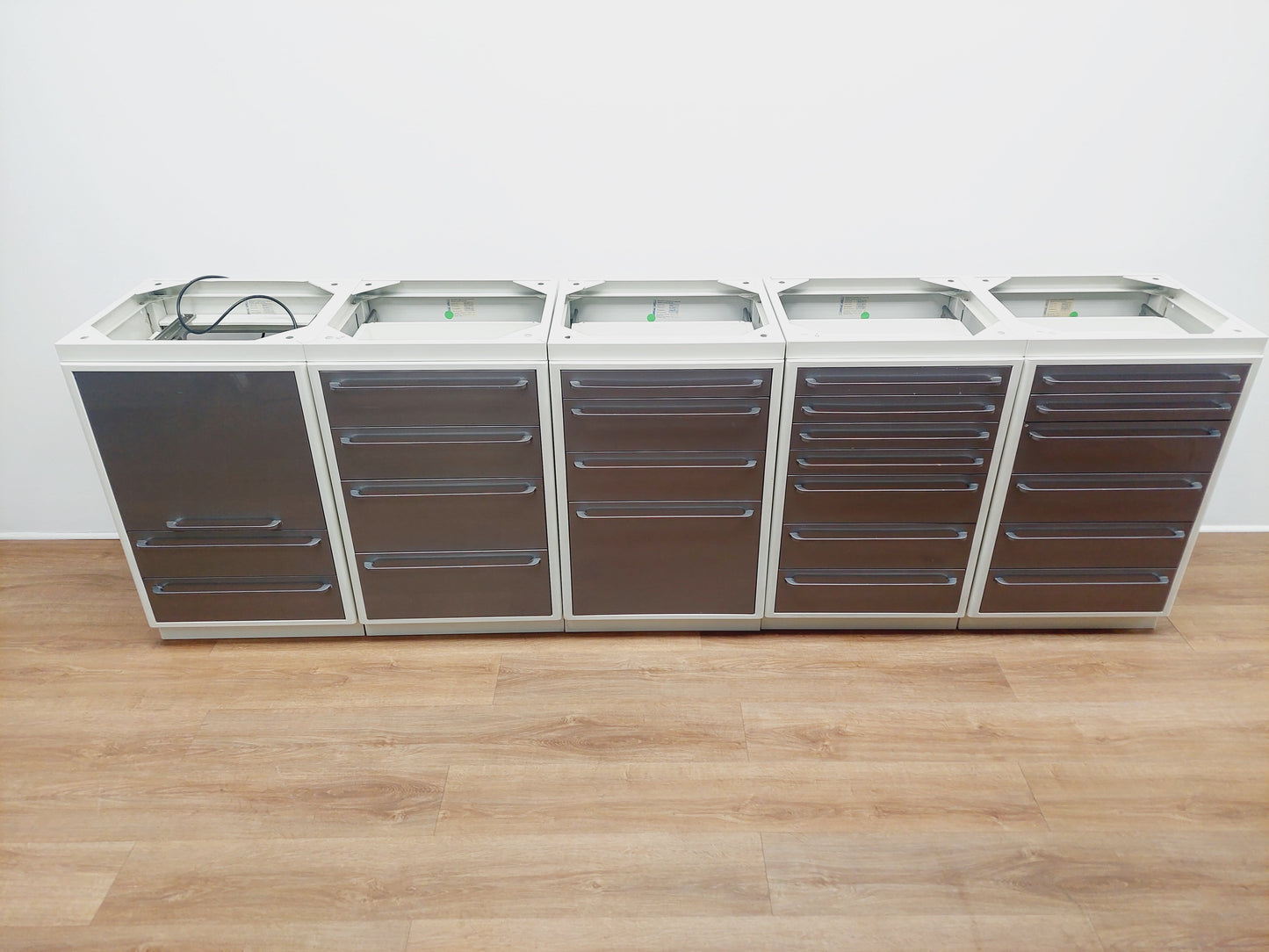 5er Dental Schrankzeile aus Praxisauflösung