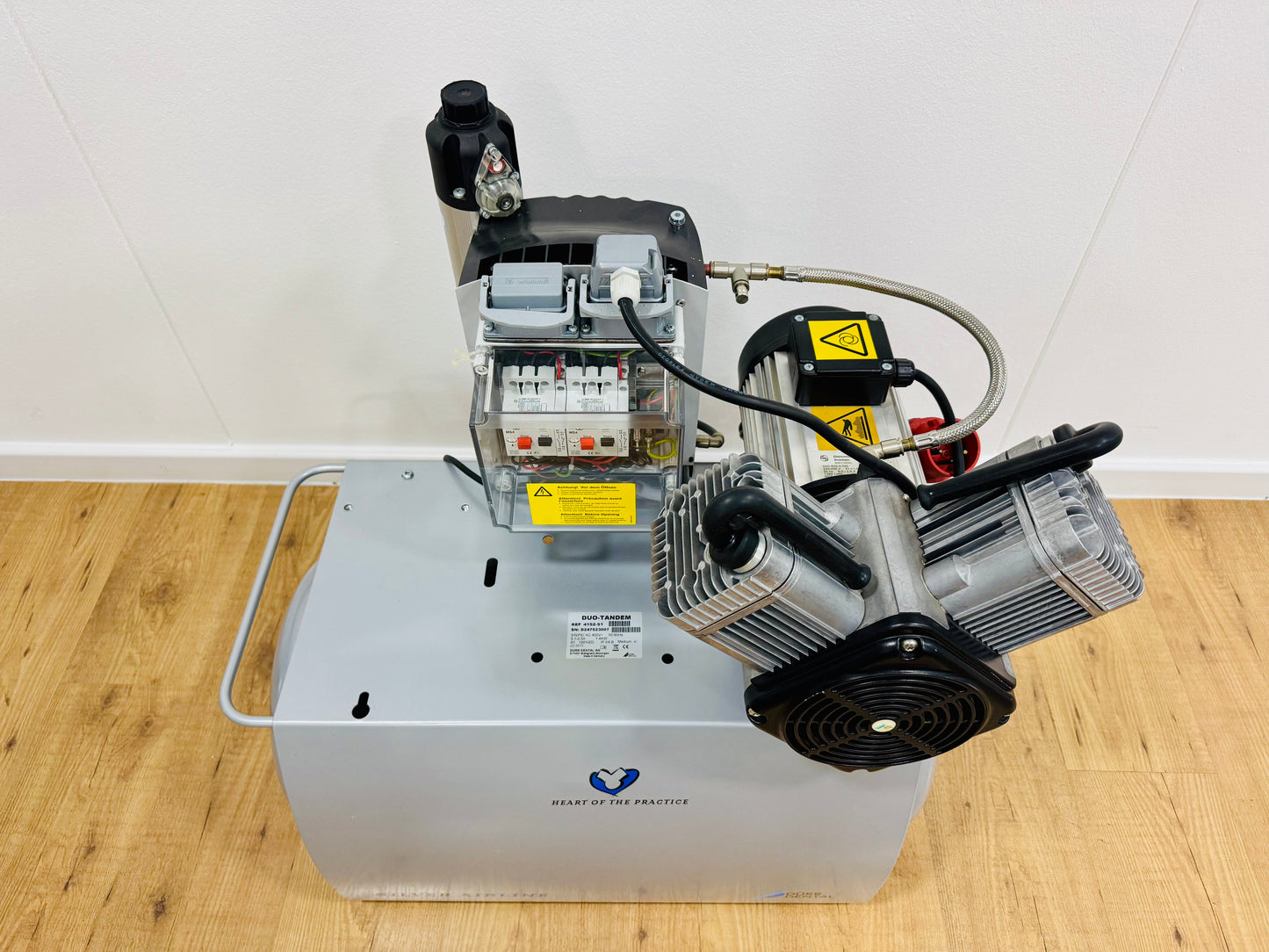 Dürr Dental Duo Kompressor REF 4152-51 mit Membrantrocknung Bj.2013