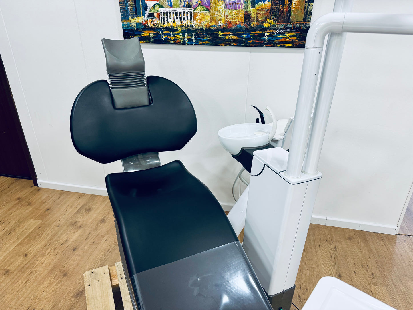 Sirona C4 Plus Behandlungseinheit