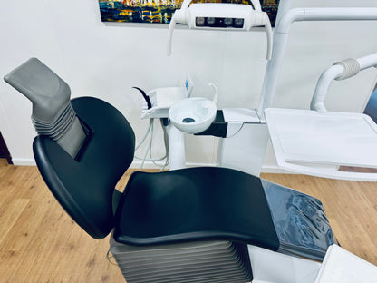 Sirona C4 Plus Behandlungseinheit