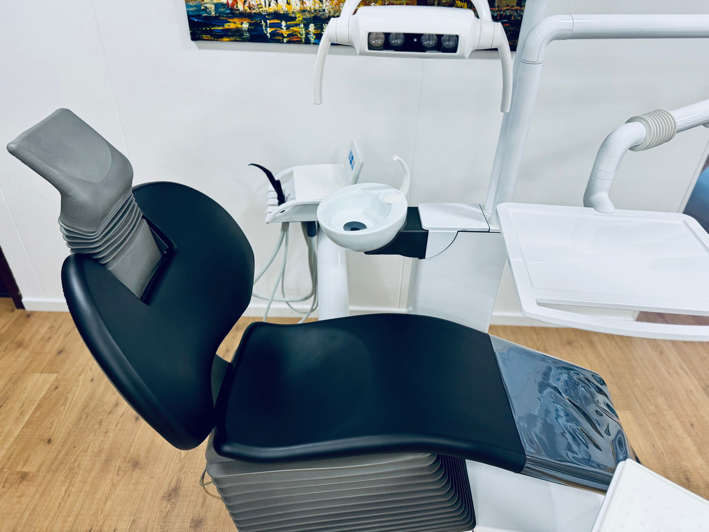 Sirona C4 Plus Behandlungseinheit