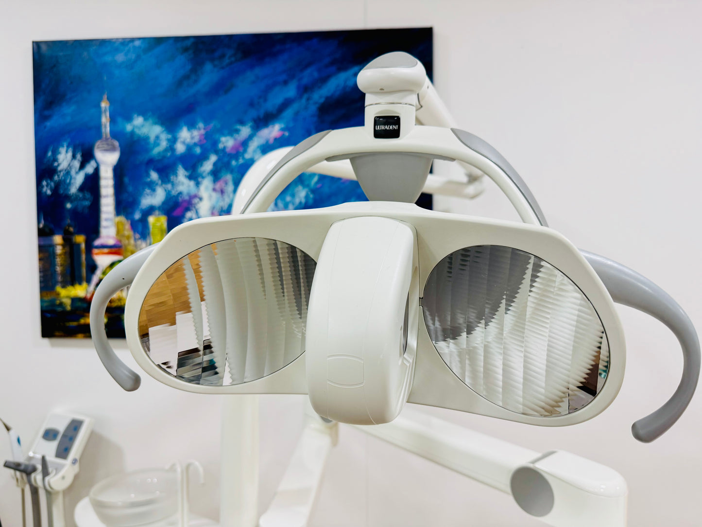 Ultradent UP 2020 Behandlungseinheit mit Amalgamabscheider Trockenabsaugung gebraucht (Kopie)