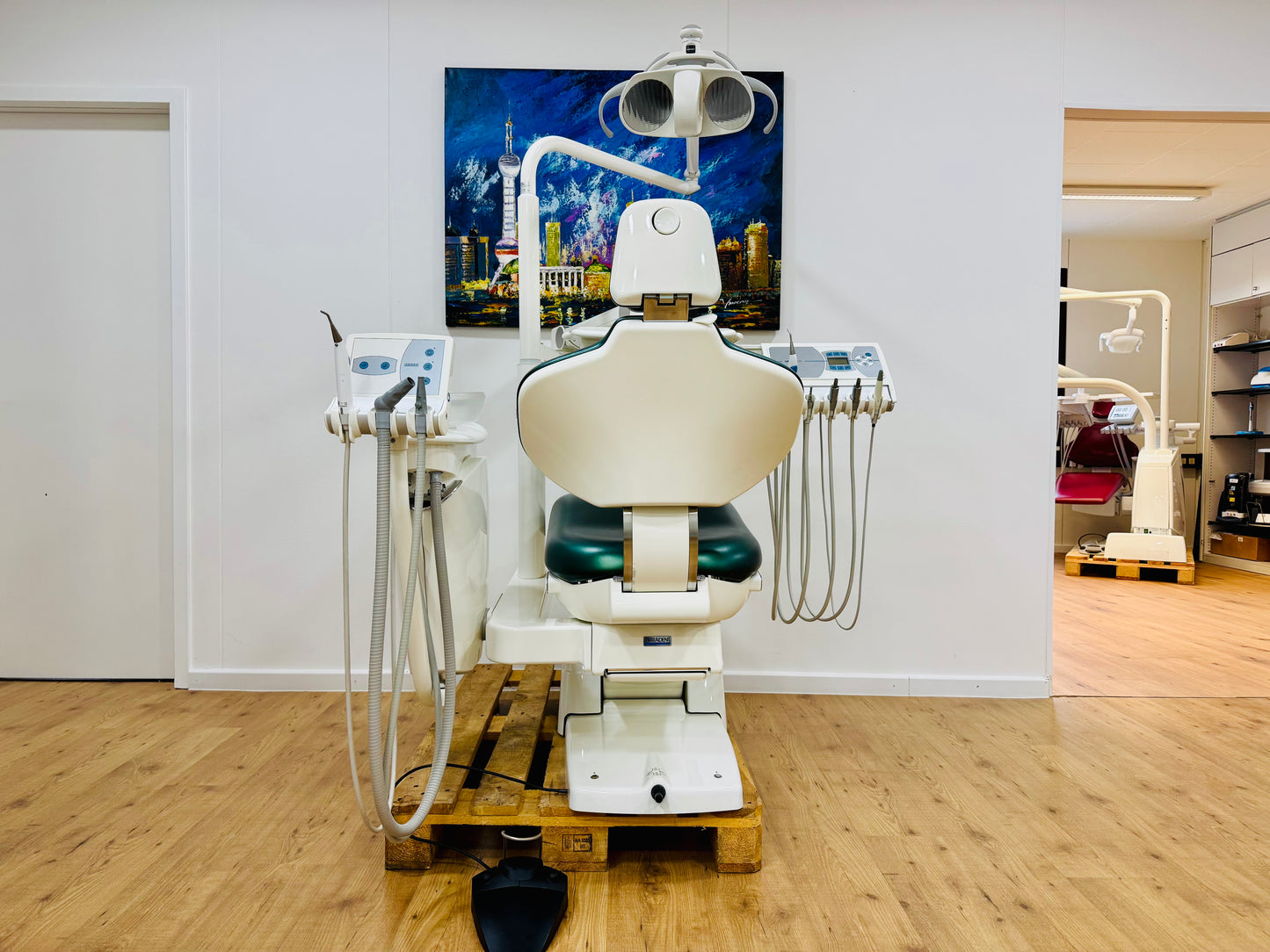 Ultradent UP 2020 Behandlungseinheit mit Amalgamabscheider Trockenabsaugung gebraucht (Kopie)