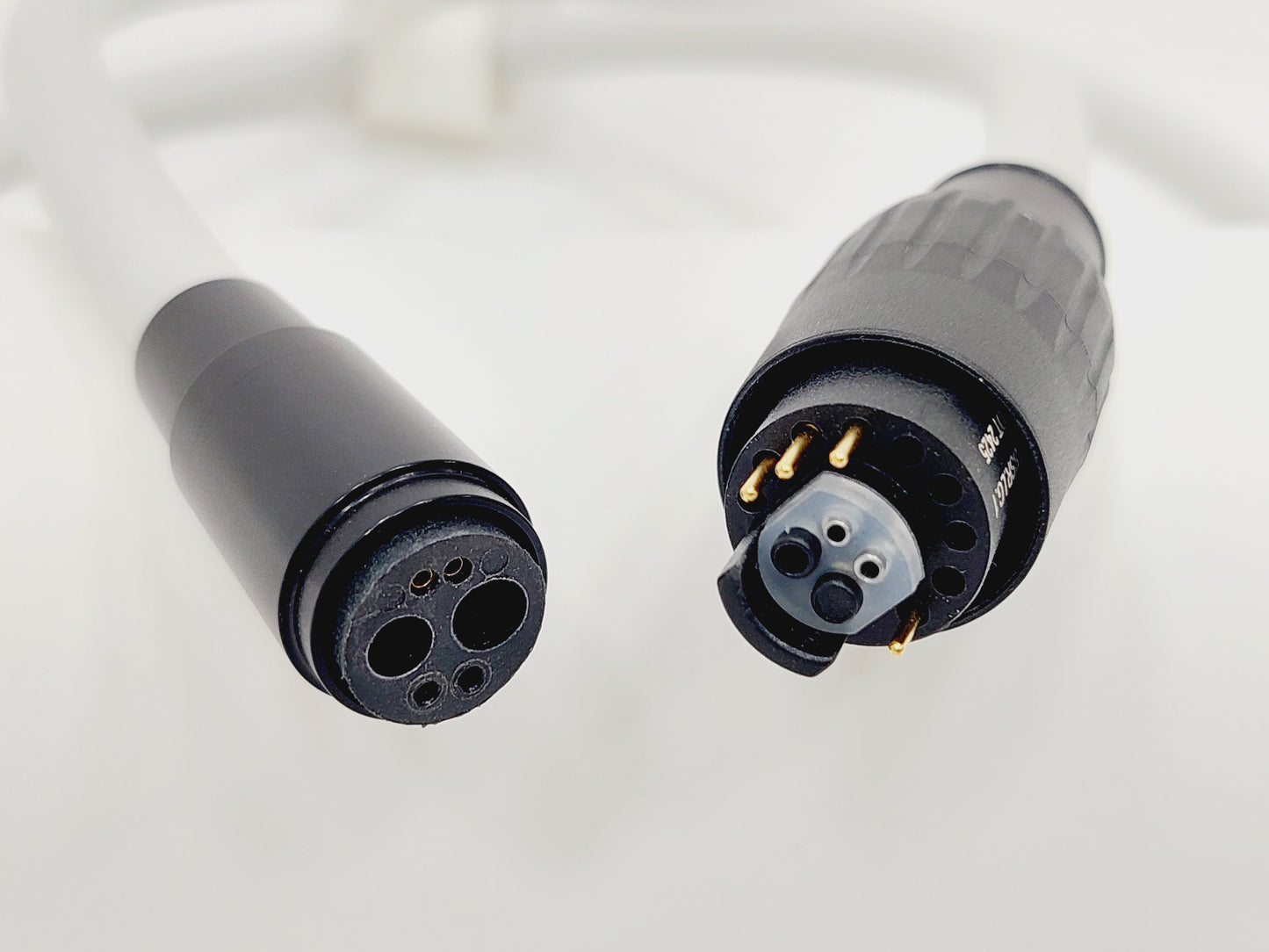 Sirona  Kupplung Schlauch Turbinenschlauch mit Licht kompatibel Sirona* Einheit:  C1+,C2+,C4+, C5+,M1, M1+. Intego, Sinius