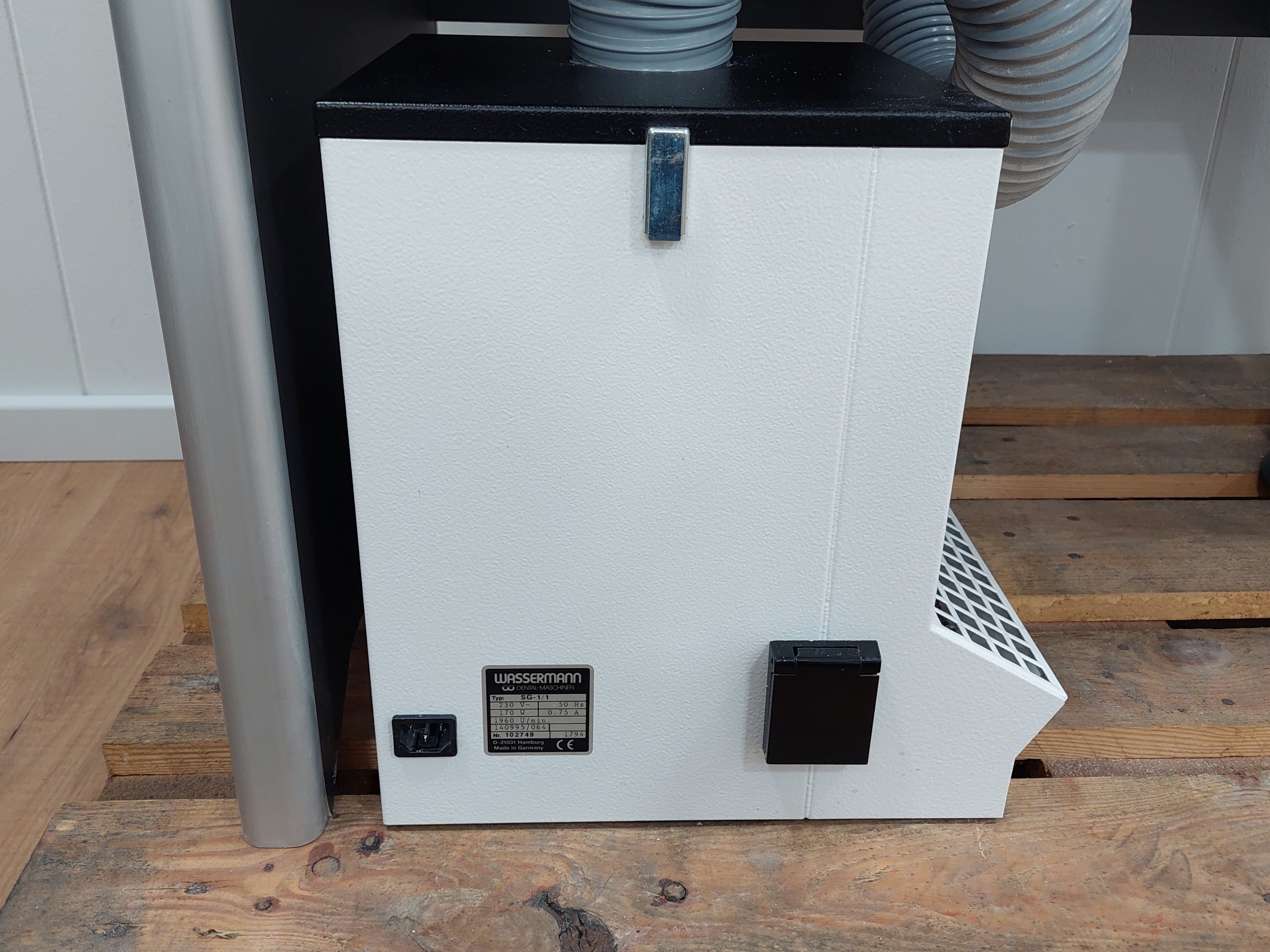 STROHM + MAIER Labortisch Arbeitstisch Arbeitsplatz inklusve Absaugung und Lampe