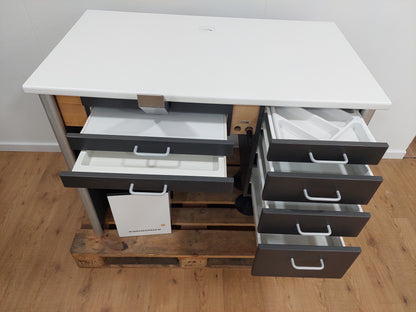 STROHM + MAIER Labortisch Arbeitstisch Arbeitsplatz inklusve Absaugung und Lampe